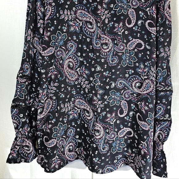 2/$20 Lane Bryant 18/20 Pattern Ls Top - Picture 7 of 8